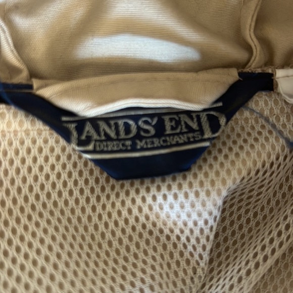 Lands End vintage anorak style jacket with big front pocket and hood. Zipfront - Picture 7 of 8